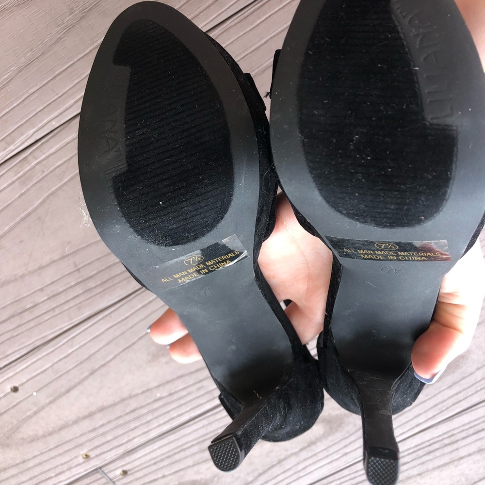 Heels - Picture 5 of 5